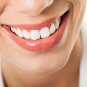 Efek Menggunakan Pemutih Gigi